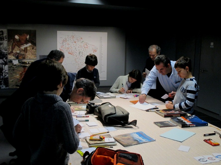 Oficina "Memórias no Museu Nacional de Etnologia" | Março de 2014 | Foto: Daniel Meira