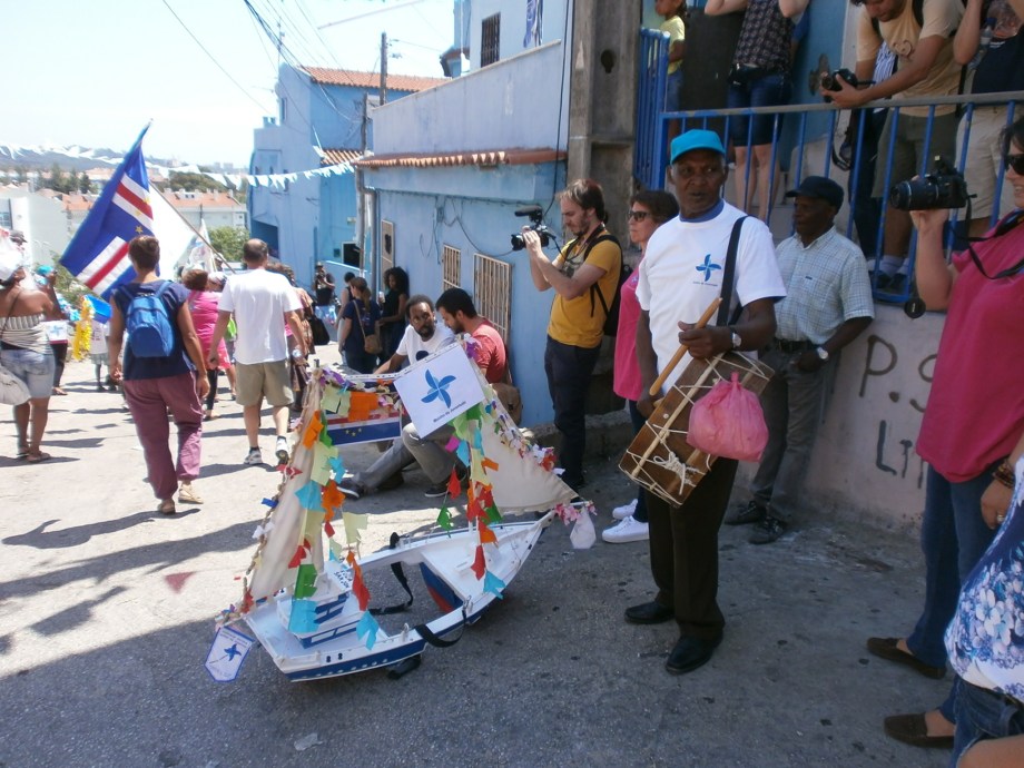 Kola San Jon, Bairro do Alto da Cova da Moura, 20 de junho de 2015. Fotografia de Ana Botas. Arquivo de Imagem do MNE.